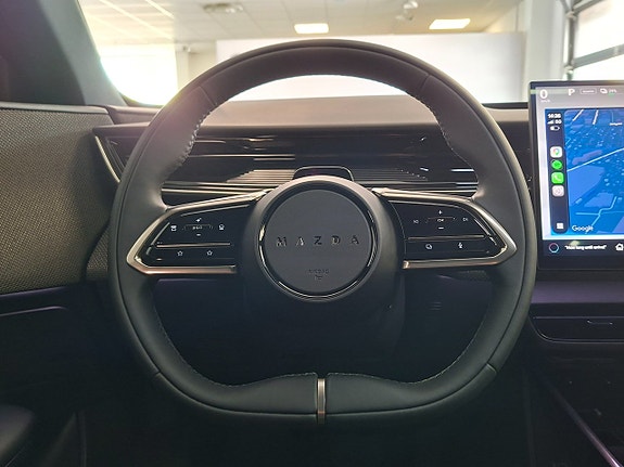 Mazda CX-6e 8 of 10