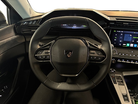 Peugeot 308 SW 13 of 20