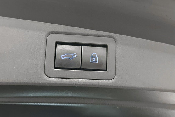 Toyota Corolla 15 of 21