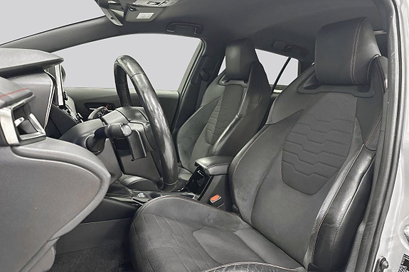 Toyota Corolla 8 of 21