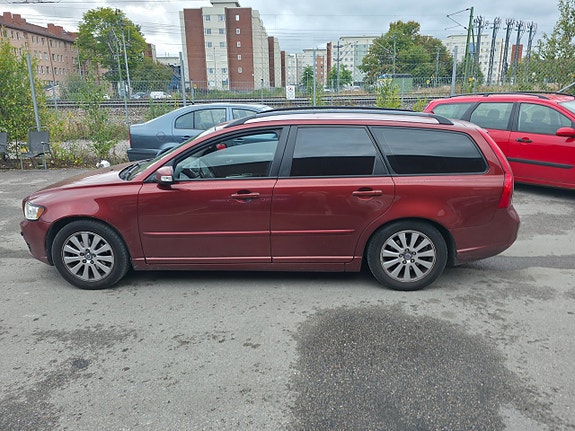 Volvo V50 9 of 16