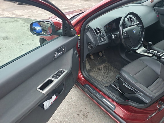 Volvo V50 11 of 16