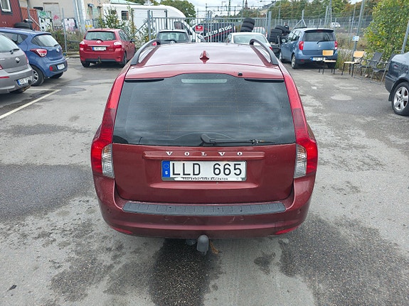 Volvo V50 7 of 16