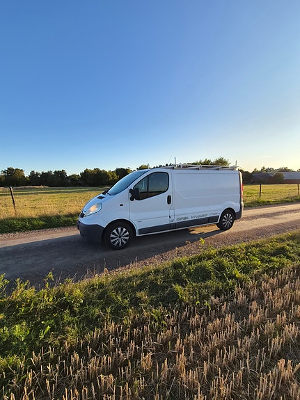 Opel Vivaro 4 of 8