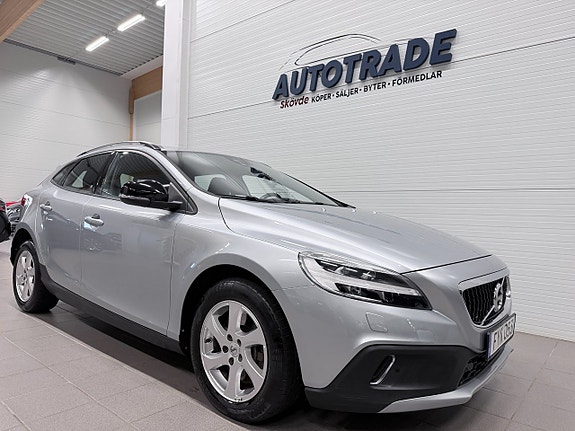 Volvo V40 Cross Country 5 of 18