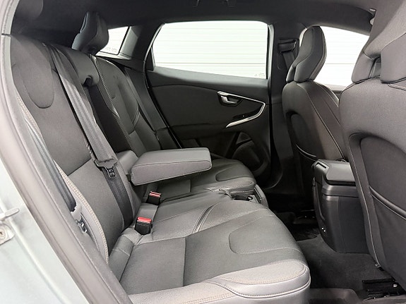 Volvo V40 Cross Country 18 of 18