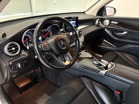 Mercedes-Benz GLC350 e 7 of 20