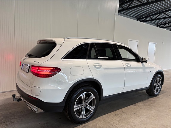 Mercedes-Benz GLC350 e 3 of 20