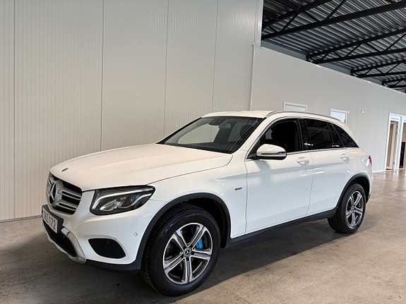 Mercedes-Benz GLC350 e 4 of 20