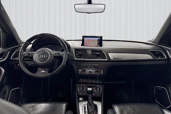 Audi Q3 8 of 19