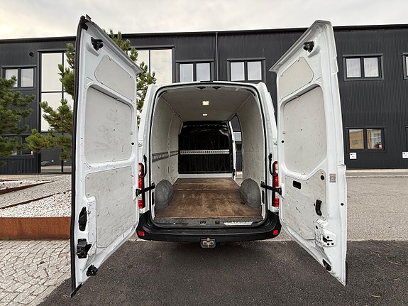 Renault Master 8 of 16