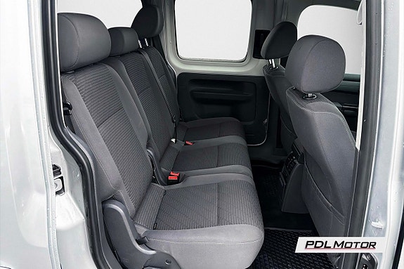 Volkswagen Caddy Maxi 10 of 13