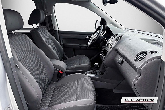 Volkswagen Caddy Maxi 8 of 13