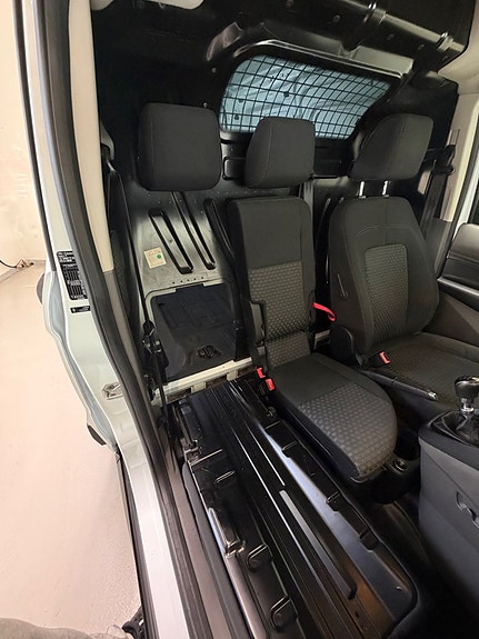 Ford Transit Connect 18 of 18
