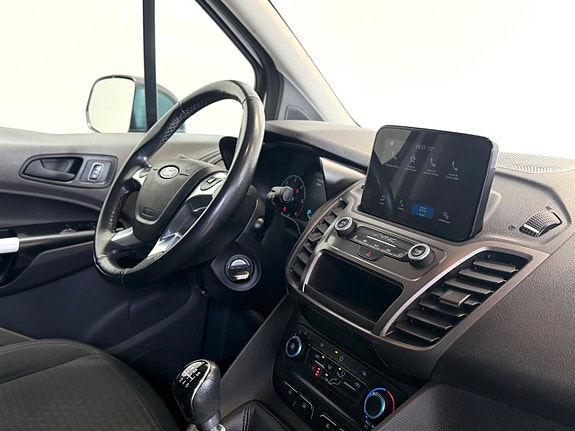 Ford Transit Connect 10 of 18