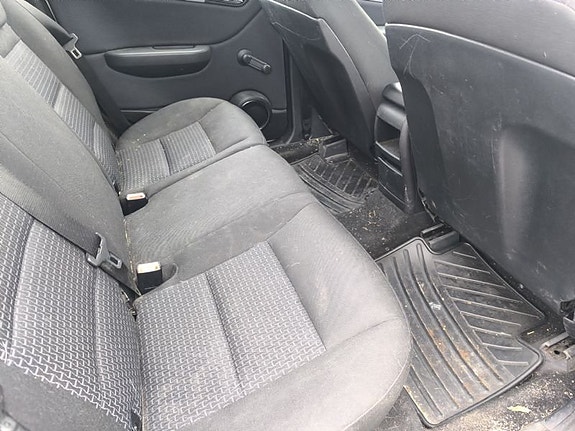 Mercedes-Benz B170 9 of 10