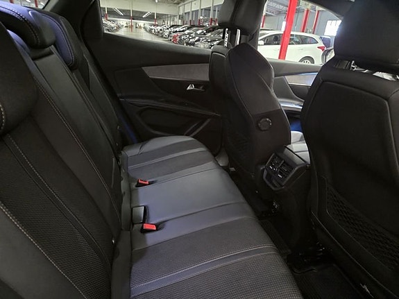 Peugeot 3008 5 of 10