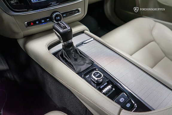 Volvo V90 25 of 28