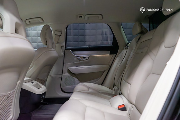 Volvo V90 28 of 28