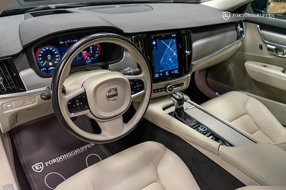 Volvo V90 17 of 28