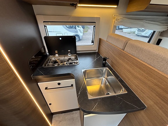 Benimar Tessoro 463 Dieselvärmare / Dropdown / Automat / 5-Bältade 9 of 17