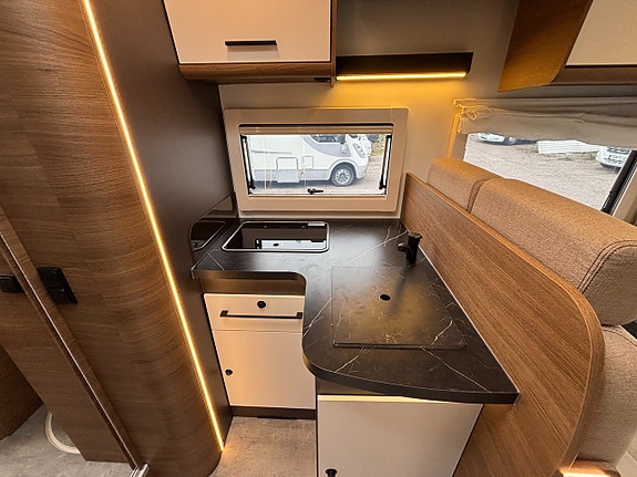 Benimar Tessoro 463 Dieselvärmare / Dropdown / Automat / 5-Bältade 8 of 17