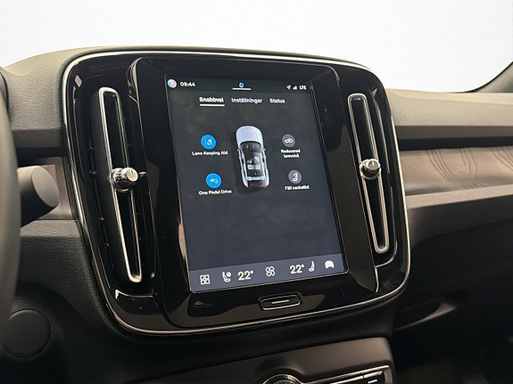 Volvo C40 28 of 30