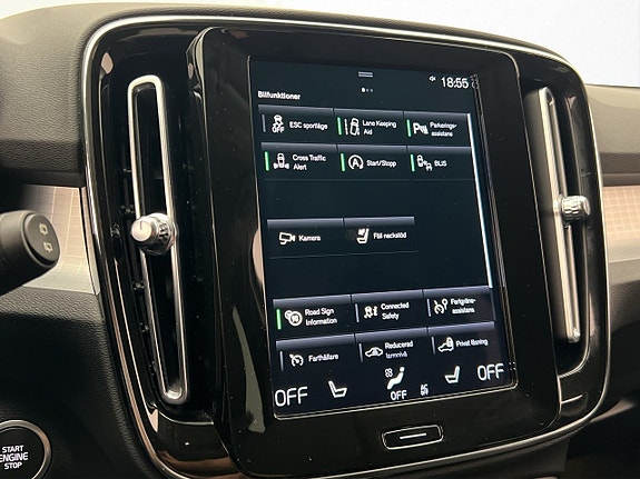 Volvo XC40 21 of 30