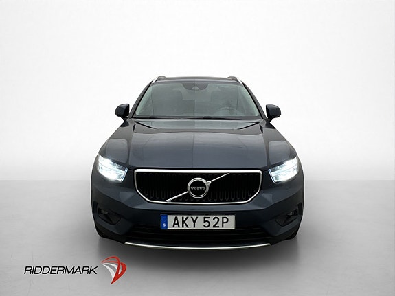 Volvo XC40 2 of 30