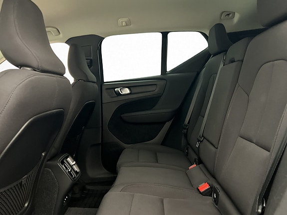 Volvo XC40 28 of 30