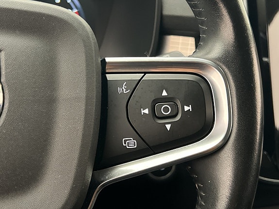 Volvo XC40 18 of 30