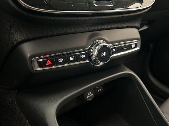 Volvo XC40 26 of 30