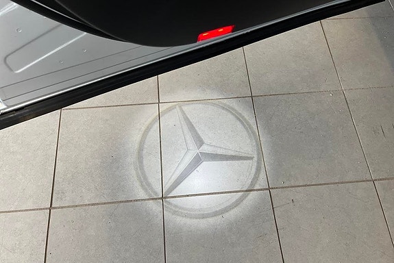 Mercedes-Benz EQA300 16 of 19