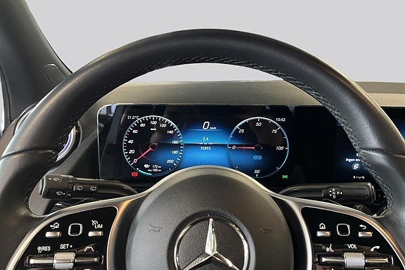 Mercedes-Benz EQA300 10 of 19