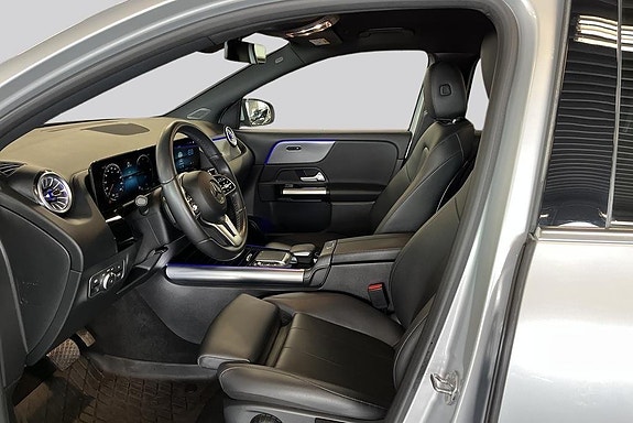 Mercedes-Benz EQA300 8 of 19