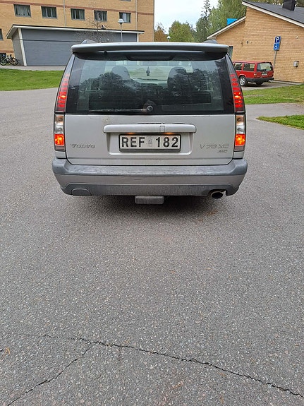 Volvo XC70 5 of 6