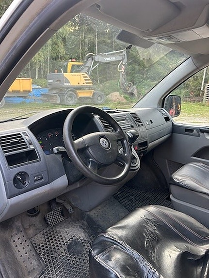 Volkswagen Transporter 6 of 8