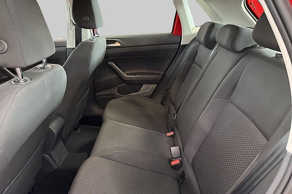 Volkswagen Polo 9 of 12