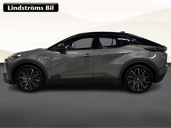 Toyota C-HR 6 of 24