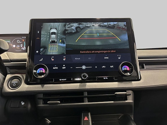 Toyota C-HR 16 of 24