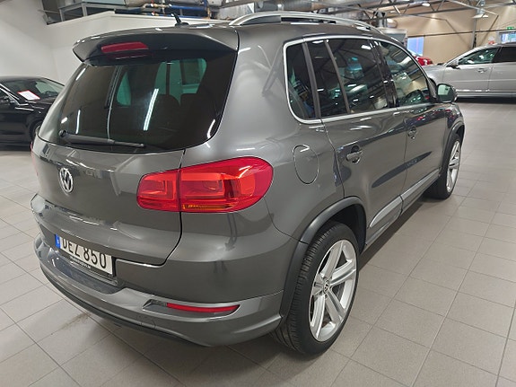 Volkswagen Tiguan 5 of 10