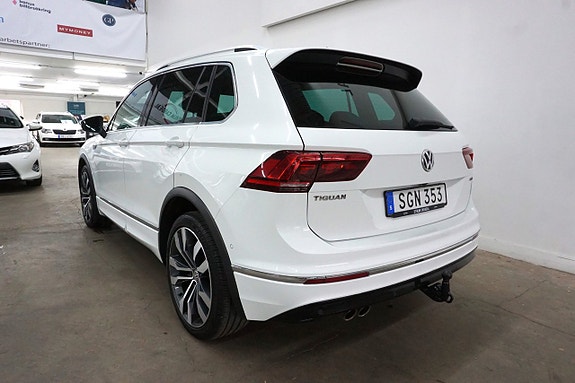 Volkswagen Tiguan 4 of 27