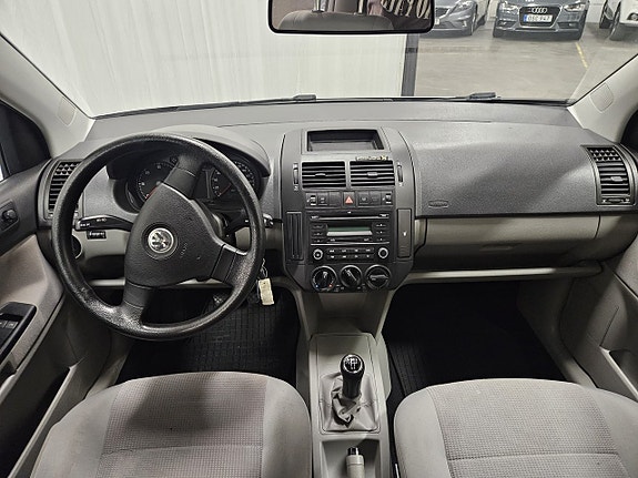Volkswagen Polo 5 of 7