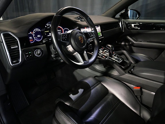 Porsche Cayenne 6 of 25