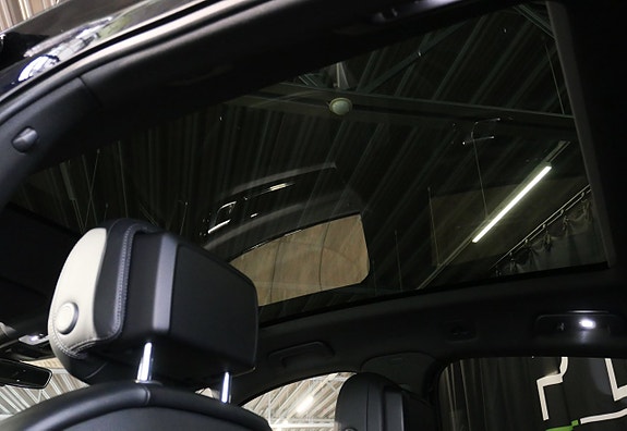 Porsche Cayenne 20 of 25