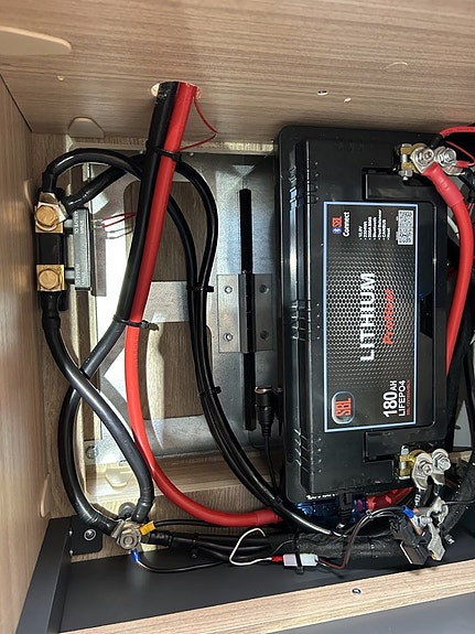 Hobby MAXIA VAN 680 DT 18 of 20