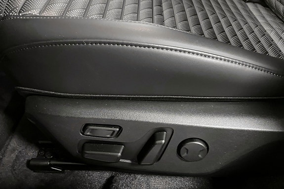 Kia EV4 26 of 28