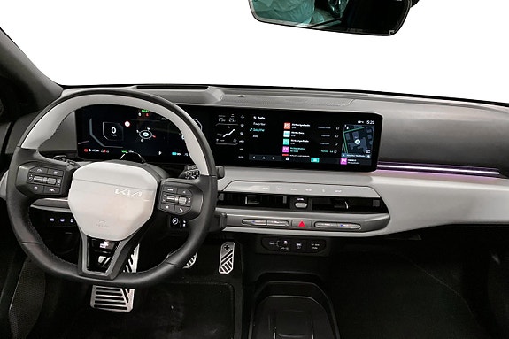 Kia EV4 8 of 28