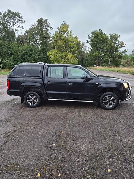 Volkswagen Amarok 3 of 9