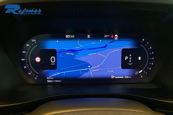 Volvo XC40 7 of 19